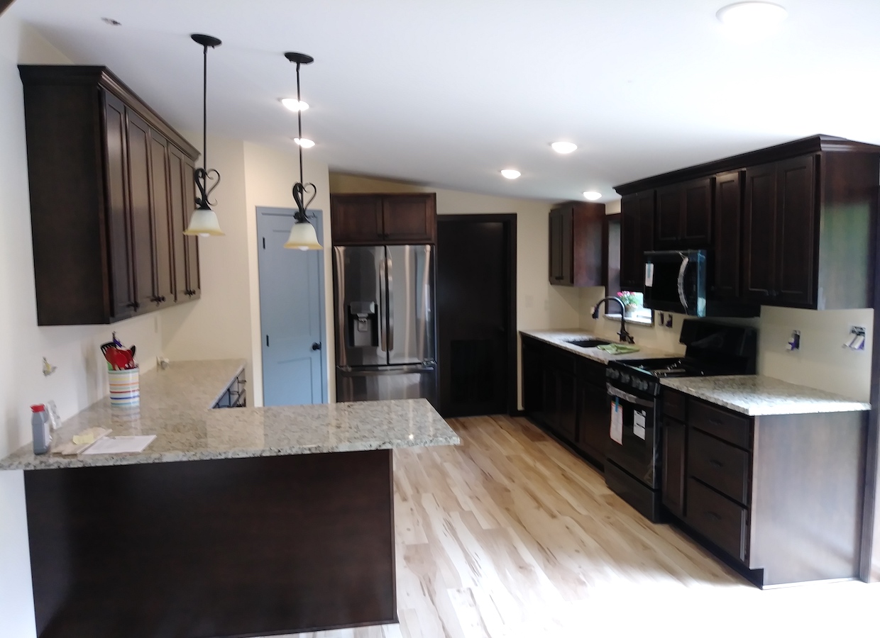 Traditional Kitchen Remodel by DG Homes & Remodeling Inc. project photo